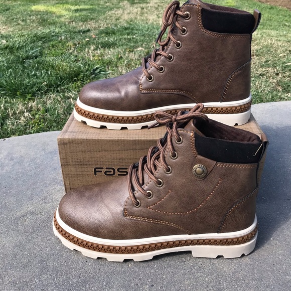 Men’s Brown Boots - Picture 1 of 7